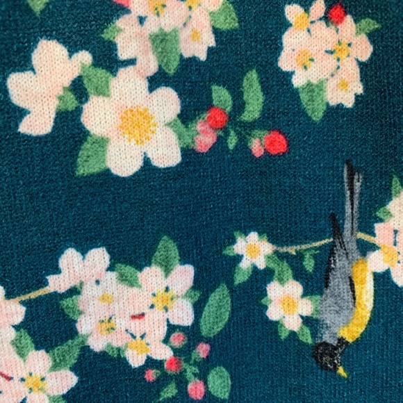 XS Duster with flowers - Picture 2 of 4